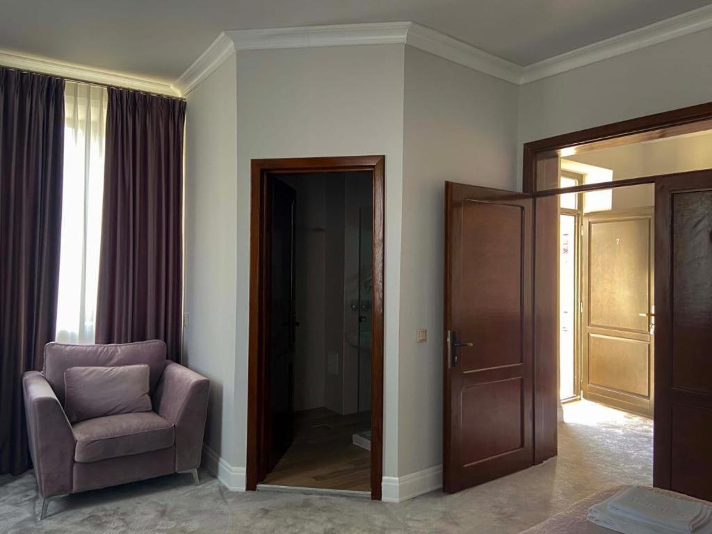 Maisonette Apartments Cîmpulung Extérieur photo