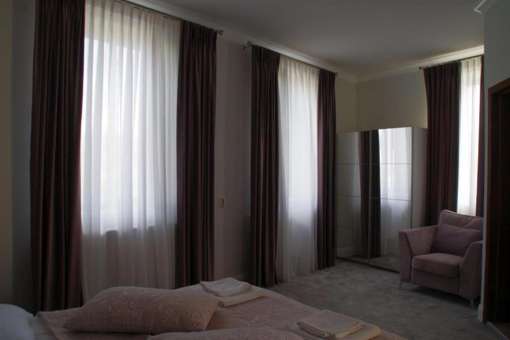 Maisonette Apartments Cîmpulung Extérieur photo