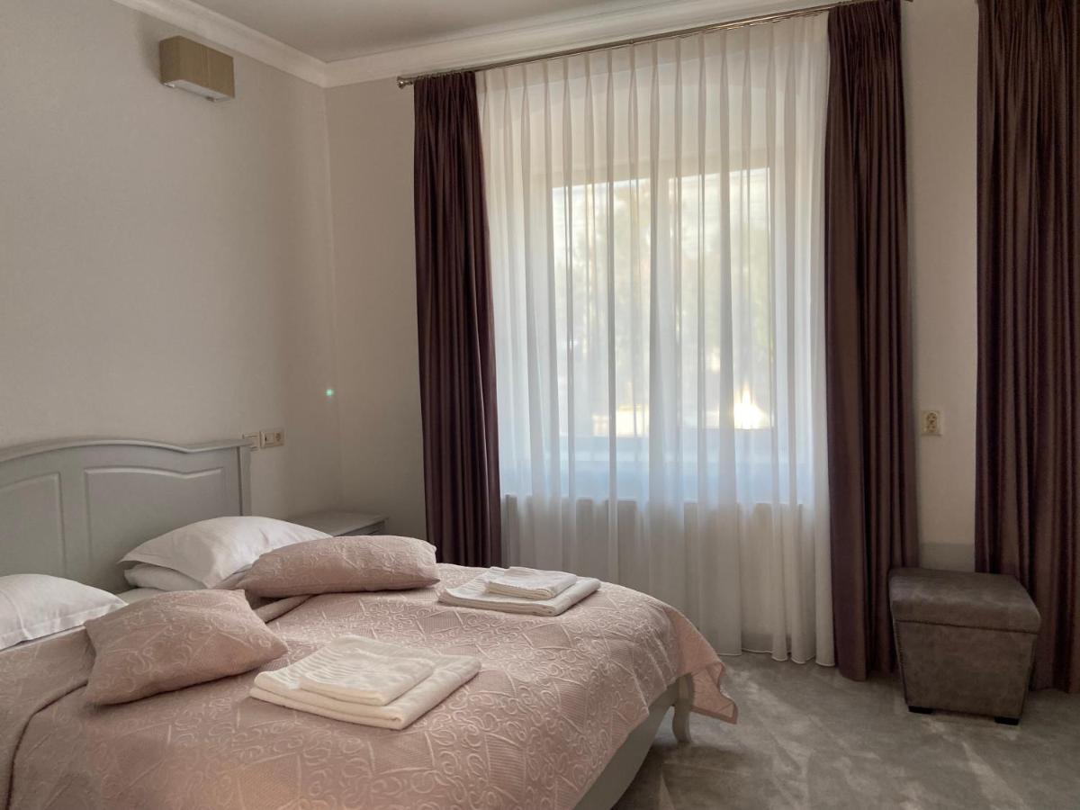 Maisonette Apartments Cîmpulung Extérieur photo