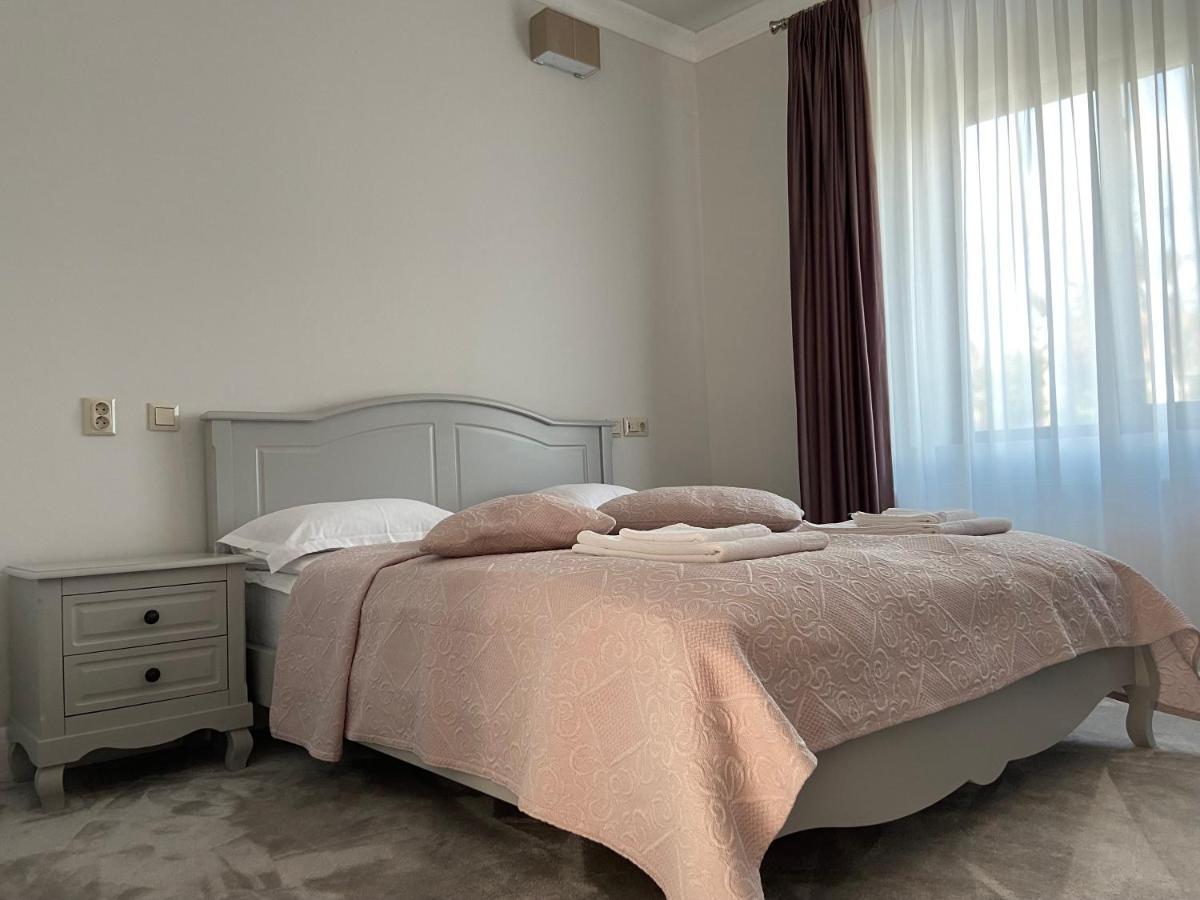 Maisonette Apartments Cîmpulung Extérieur photo