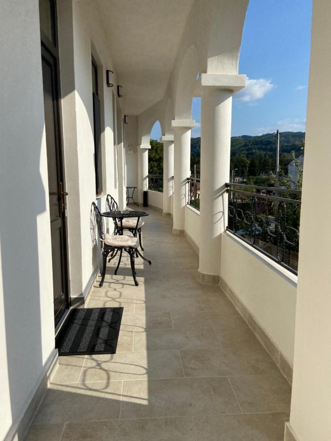 Maisonette Apartments Cîmpulung Extérieur photo
