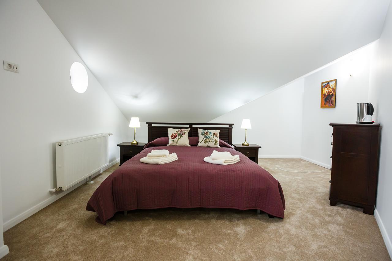 Maisonette Apartments Cîmpulung Extérieur photo